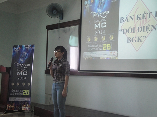 Hơn 500 thí sinh hội tụ cùng cuộc thi 'Tỏa sáng tài năng MC 2014''